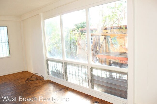 Building Photo - 3 br, 1 bath House - 87-138 B Kahau Street