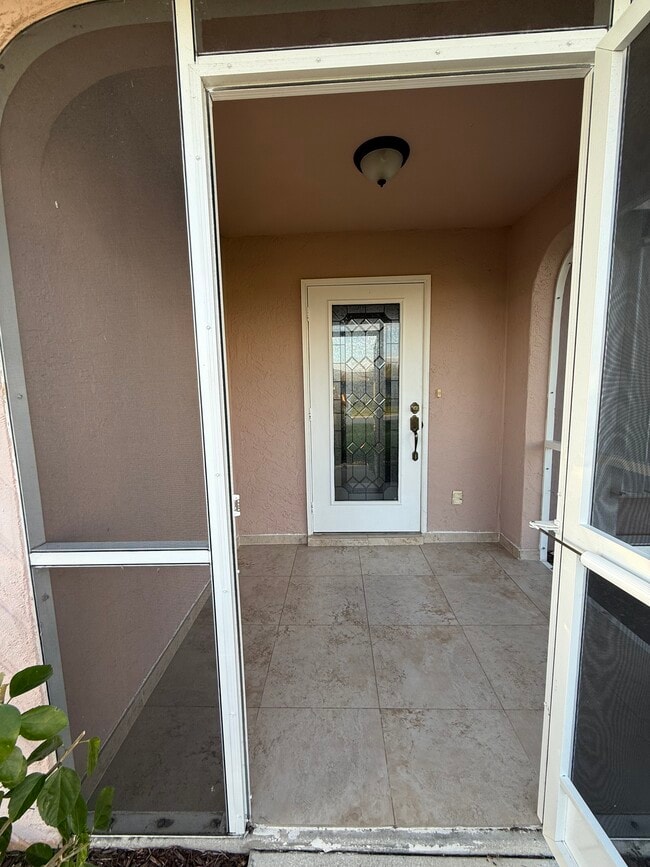 Foto del edificio - 711 SW 36th St