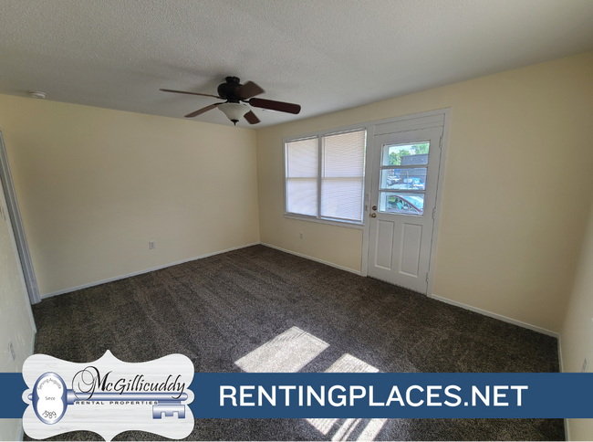 Foto del edificio - 1705 Holden Ct