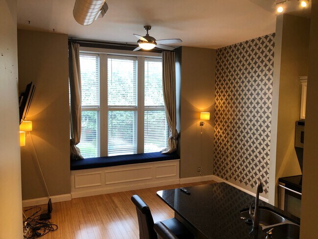 Building Photo - 2151 Fulton Ave