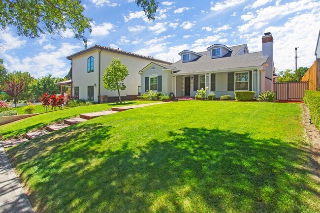 Foto del edificio - Charming 4bed/3bath in Burbank for Rent (A...