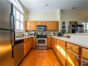 Building Photo - 1539 Pecan Ave