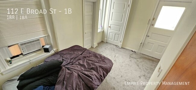 Foto del edificio - 112 E Broad St