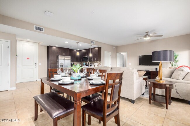 Building Photo - 5450 E Deer Valley Dr