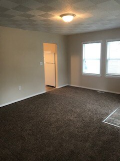 Building Photo - ACT FAST!!! RARE VACANCY!!!