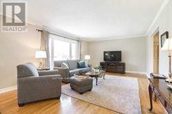 Photo du bâtiment - 10 Cutting Crescent