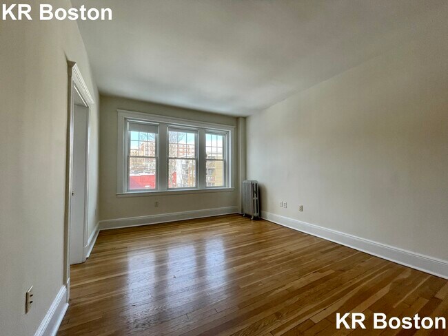 Building Photo - 126 Kilsyth Rd