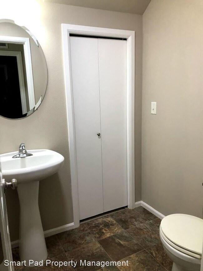 Foto del edificio - 3 br, 2.5 bath House - 8707 Oslo Lane NE