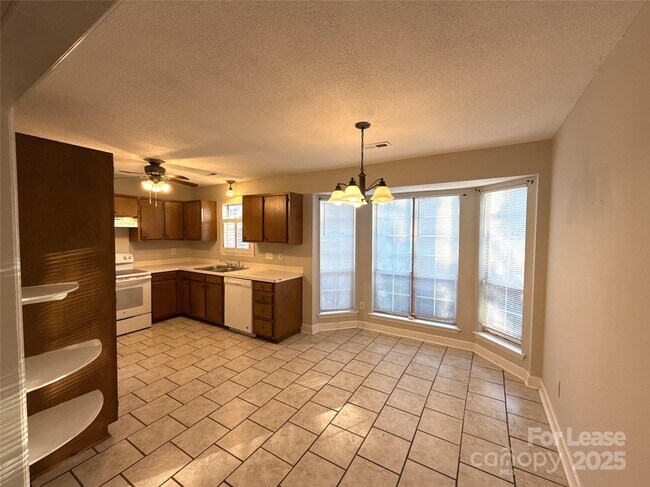 Foto del edificio - 7426 Barn Stone Dr