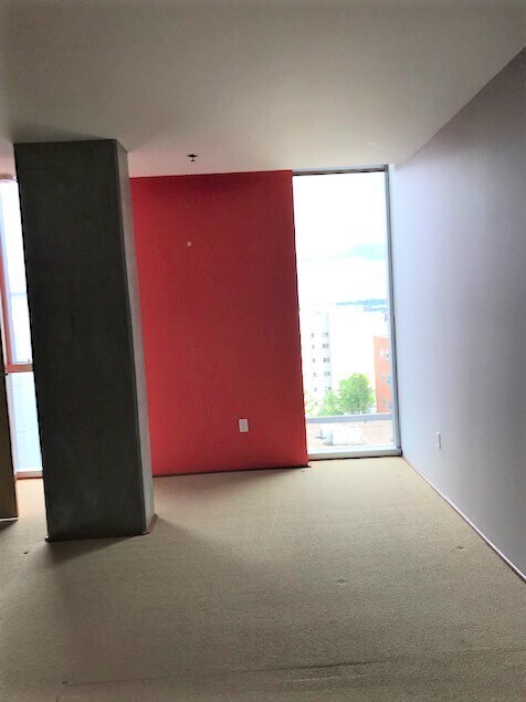 Second bedroom - views of Mt St Helens and Downtown Portland - 1221 SW 10th Ave