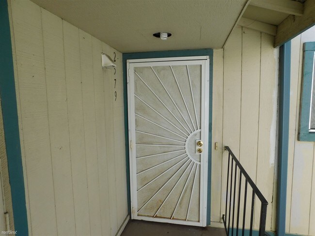 Foto del edificio - 2 br, 2 bath Condo - 2579 San Leandro Blvd