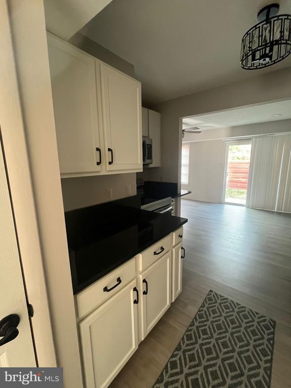 Foto principal - 1384 Ironwood St
