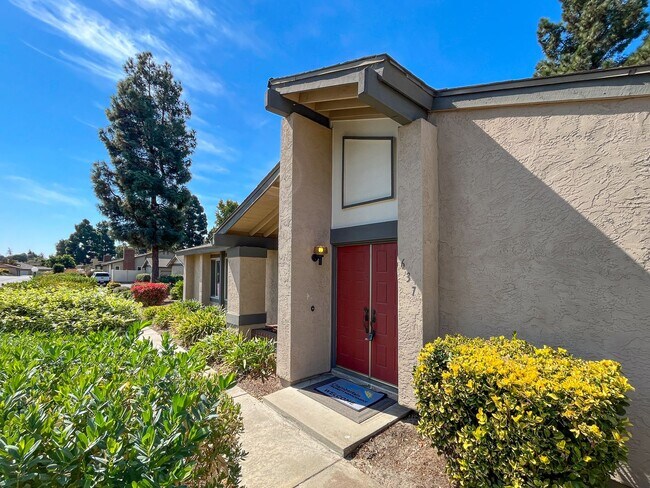 Building Photo - Single Story 2 Bedroom Plus Bonus Room Hom...