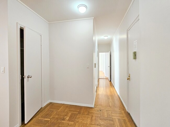 Building Photo - 610 W 150th St