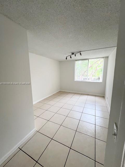 Foto del edificio - 10709 Cleary Blvd