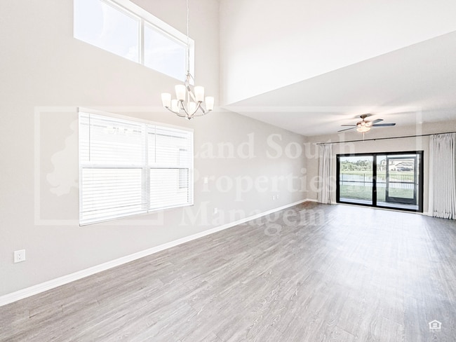 Building Photo - 3389 Cup Dr