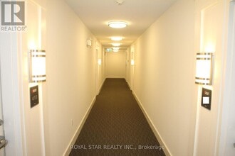 Building Photo - 650 Sauve St