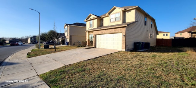 Photo - 5823 Bridle Bnd House