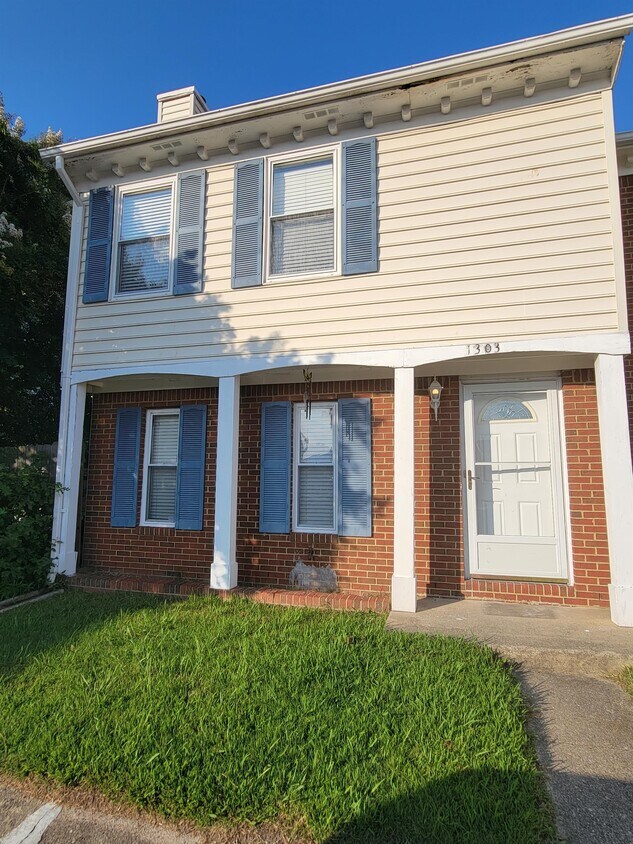 1303 Snowflake Cir, Virginia Beach, VA 23453 House Rental in Virginia