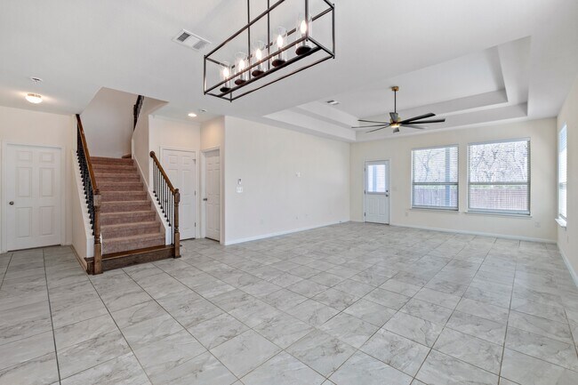 Building Photo - 405 Little Draw Ln