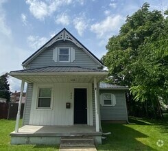 Building Photo - 426 Western Ave