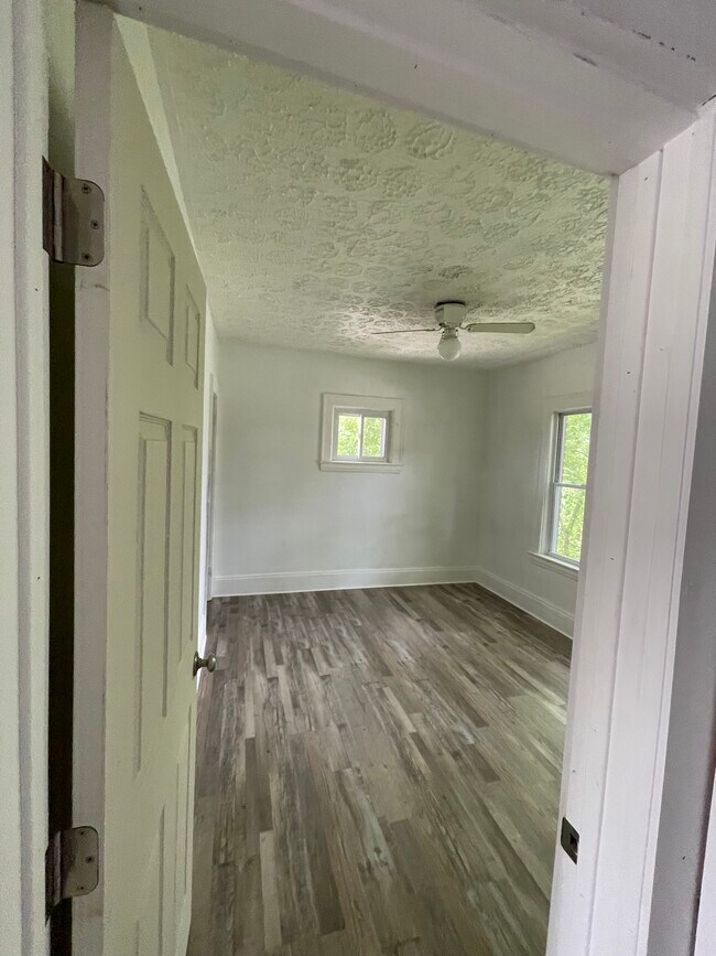 Foto del edificio - 3610 E 139th St