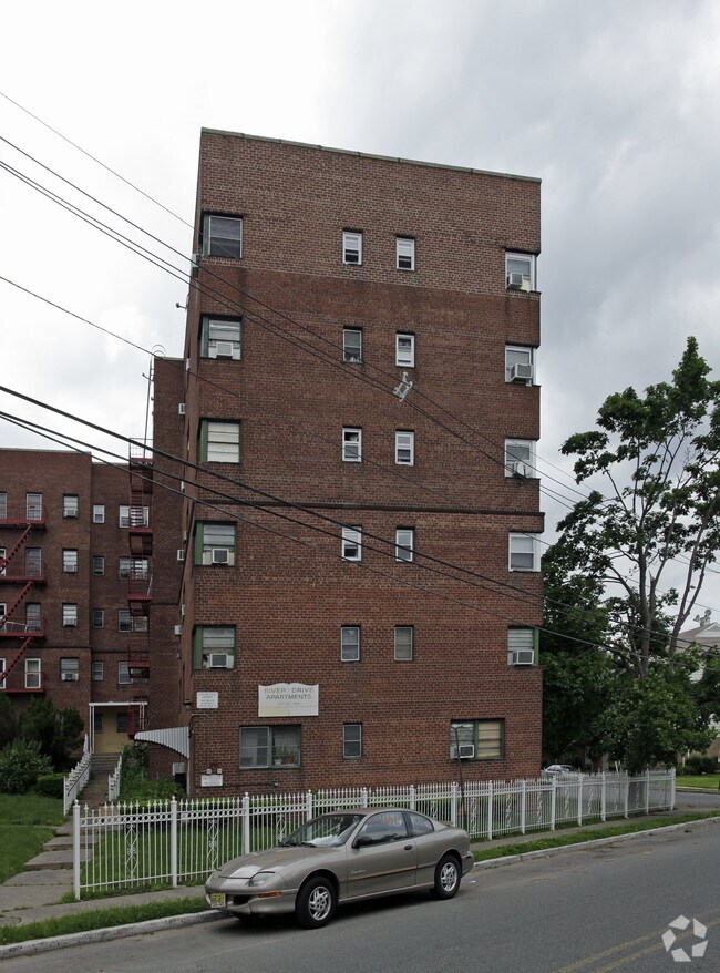 River Drive Apartments Apartments Passaic, NJ