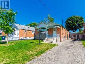 Building Photo - 139 Flora Dr