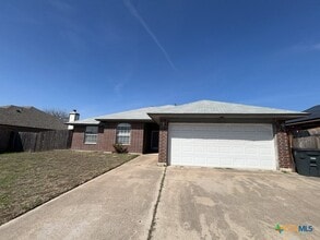 Building Photo - 4303 Fawn Dr