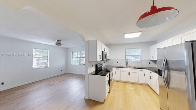 Foto del edificio - 2211 Cleveland St