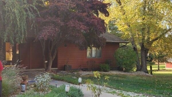 Primary Photo - 3869 W Suburban Ct