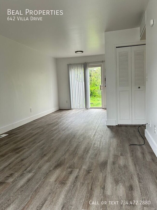 Foto del edificio - 642 Villa Dr