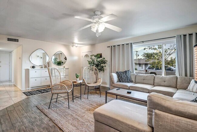 Foto del edificio - 7410 E Edgemont Ave