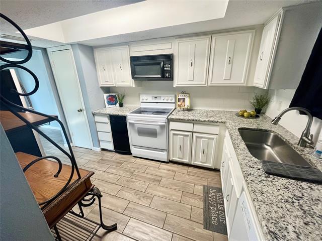 Foto del edificio - 3142 Pebblebrook Ct