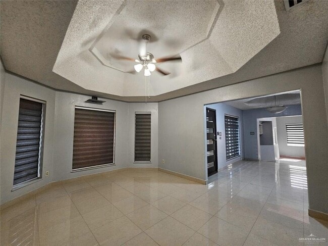 Building Photo - 2828 Highland Ave