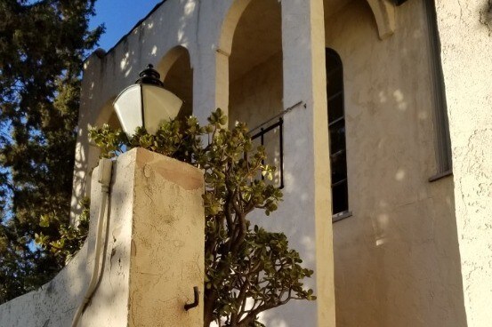 Foto del edificio - 5762 Tuxedo Terrace