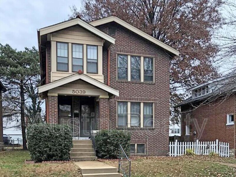 Primary Photo - 5039 Sutherland Ave