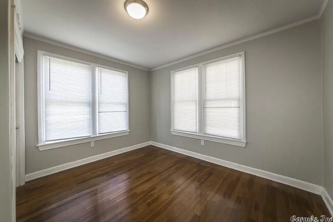 Foto del edificio - 415 W Pine St