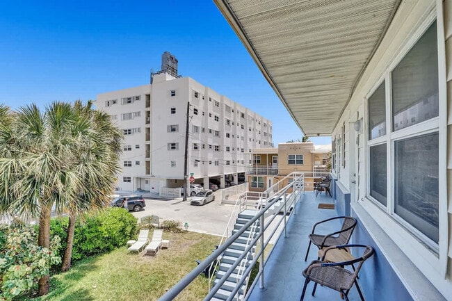 Foto del edificio - 810 S Surf Rd