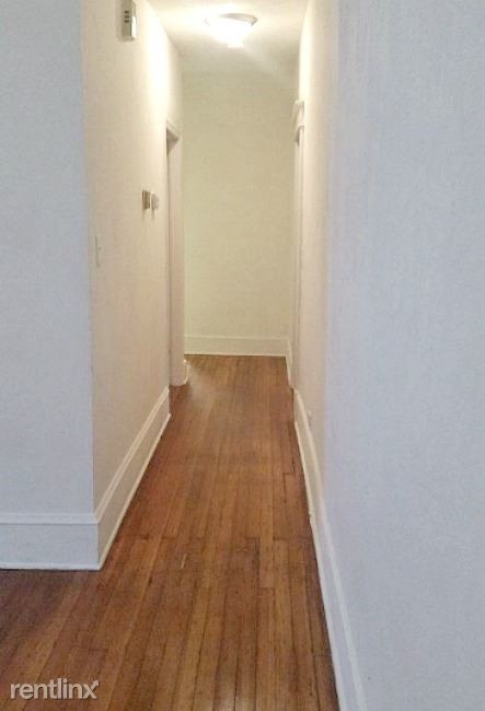 Building Photo - 819 W 49th St