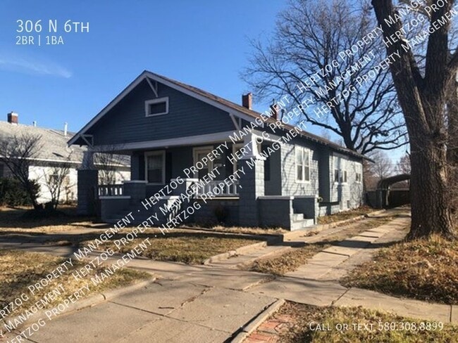 Building Photo - Virtual Tour available now! 2 Bedroom 1 Ba...