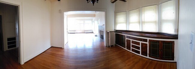 Building Photo - 2145 Scottwood Ave