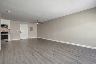 Interior Photo - eight70