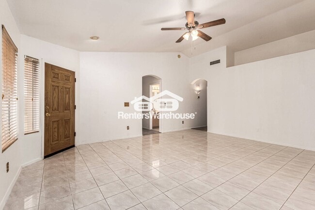 Foto del edificio - 8622 W Davis Rd