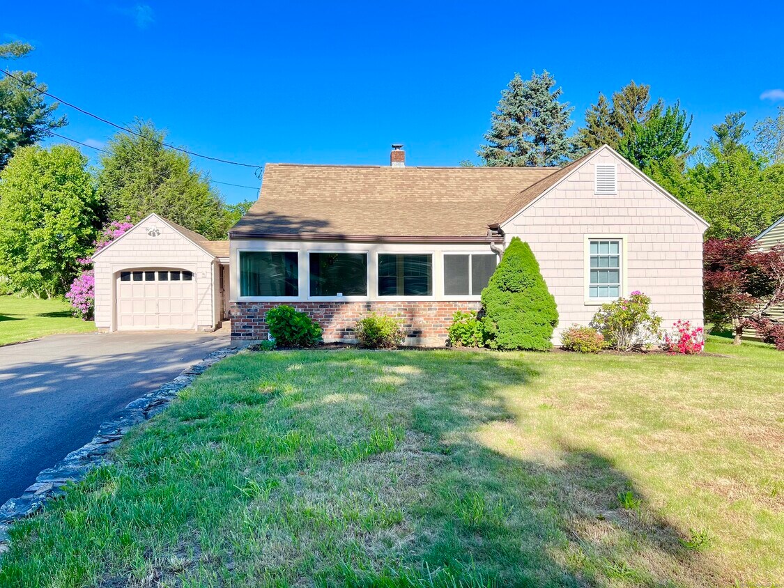 Foto principal - 609 Hunting Hill Ave