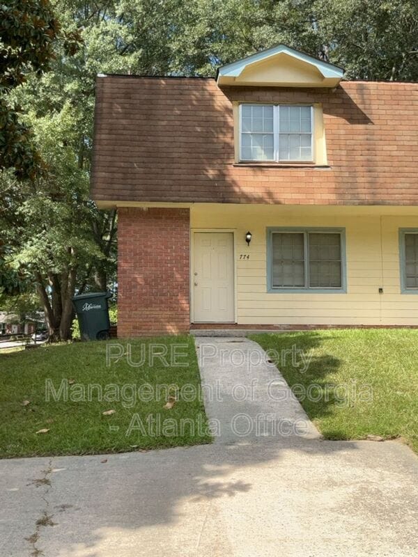 Building Photo - 774 Rogers Way SW