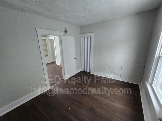 Foto del edificio - 13701 Benwood Ave