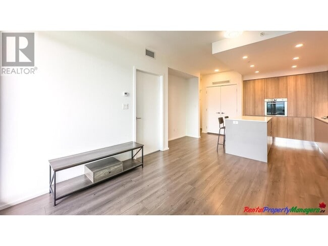 Building Photo - 3809-3809 Evergreen Pl