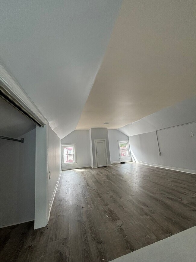 Foto del edificio - 410 Wyandotte St