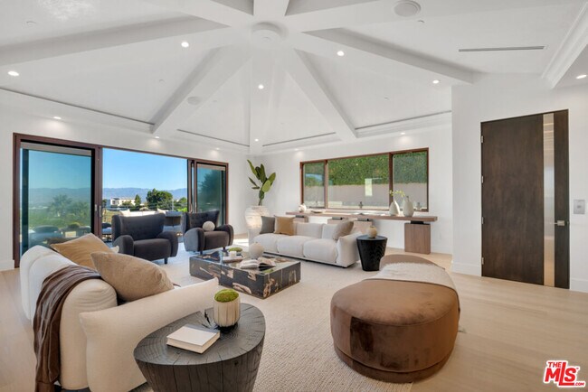 Foto del edificio - 3116 Elvido Dr